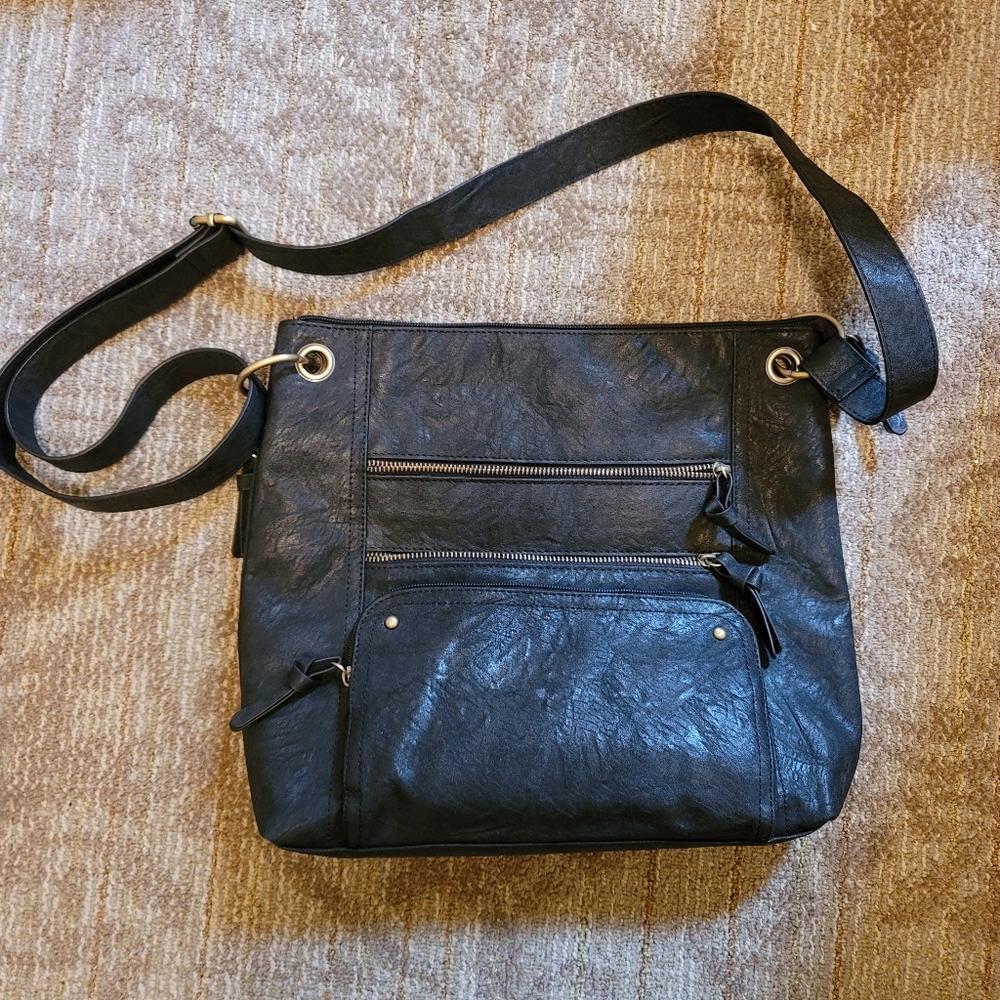 Bueno Black Crossbody Bag